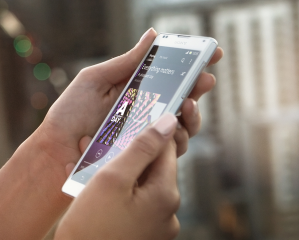 Xperia ZL (Bild: Sony)